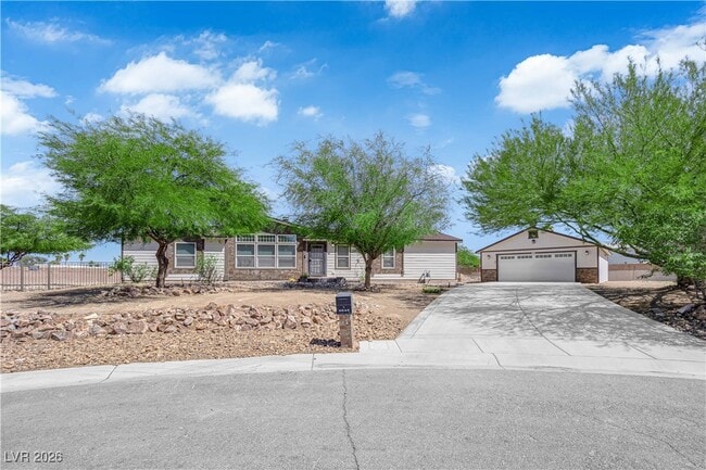 Building Photo - 6425 W Quail Ave