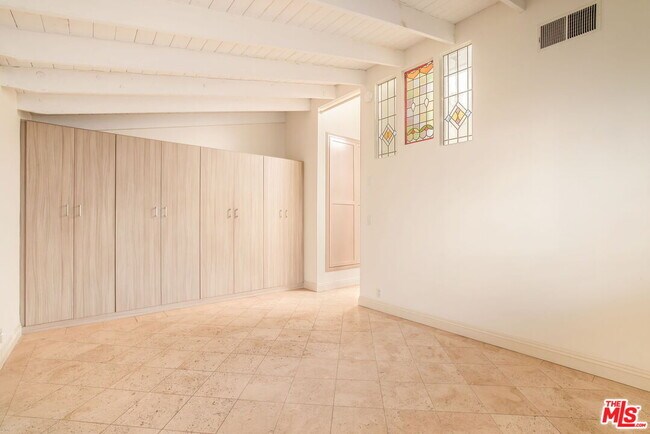 Building Photo - 36 Navy St