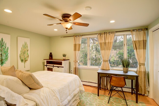 Building Photo - 34 Heather Ln