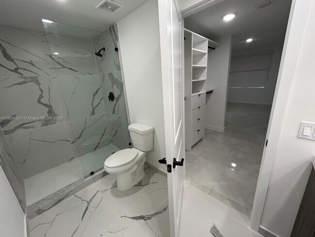 Building Photo - 14560 SW 261 St Ter