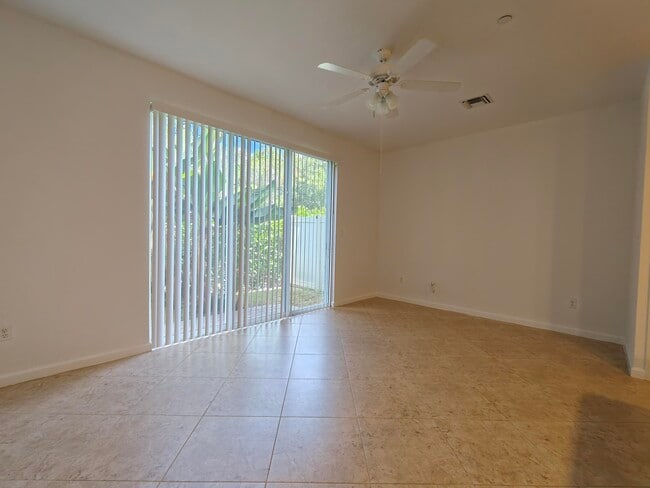 Building Photo - 9462 SW Purple Martin Way