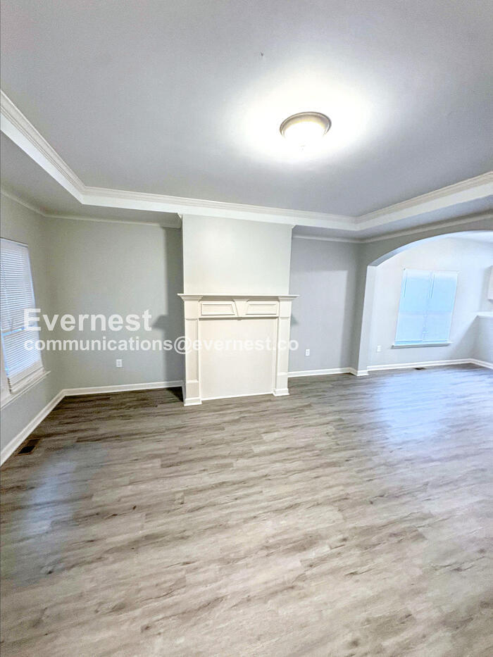 Building Photo - 2001 Chicago Ave NW