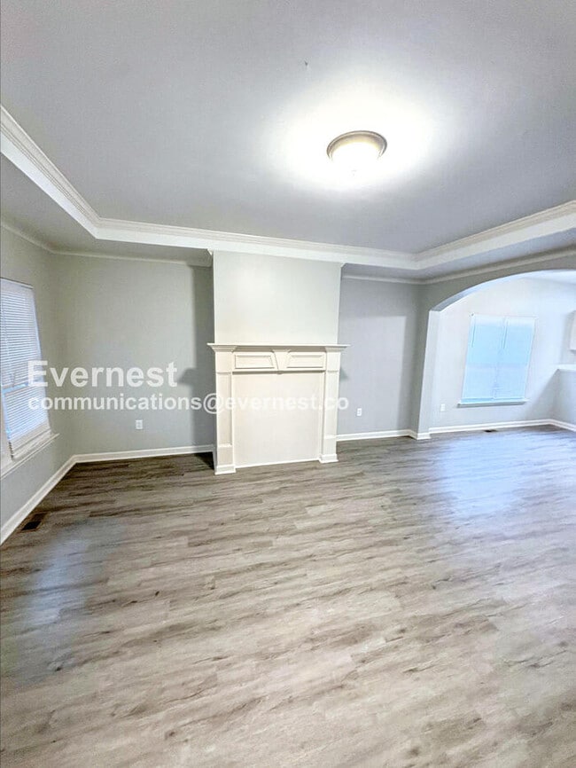 Building Photo - 2001 Chicago Ave NW