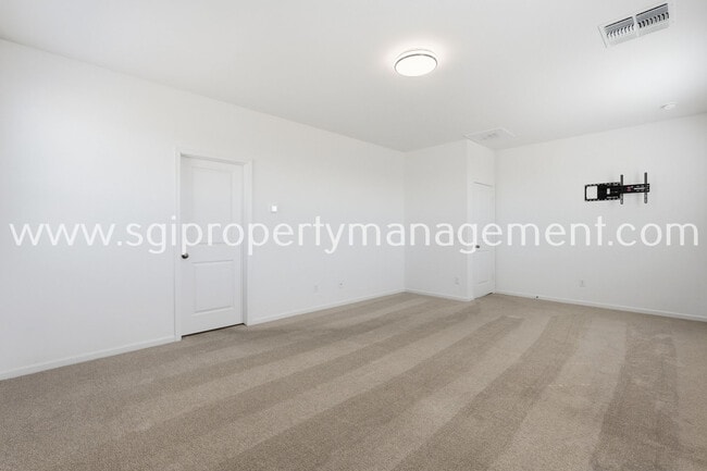 Building Photo - 25489 W Fraktur Rd