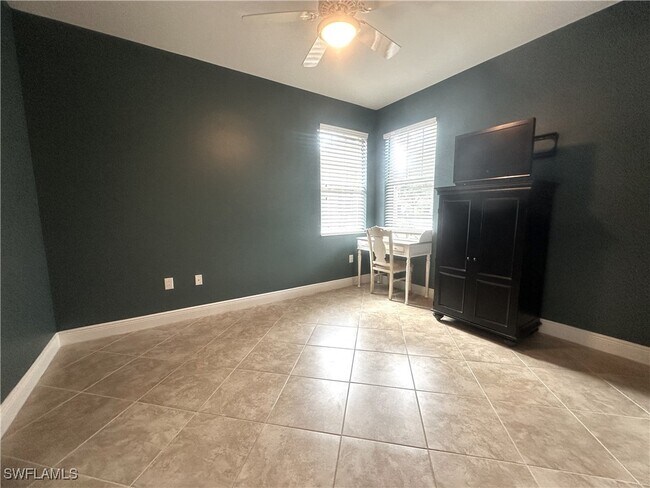 Building Photo - 13462 Kent St