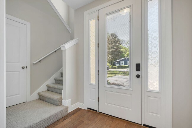 Building Photo - Midtown Tallahassee Home