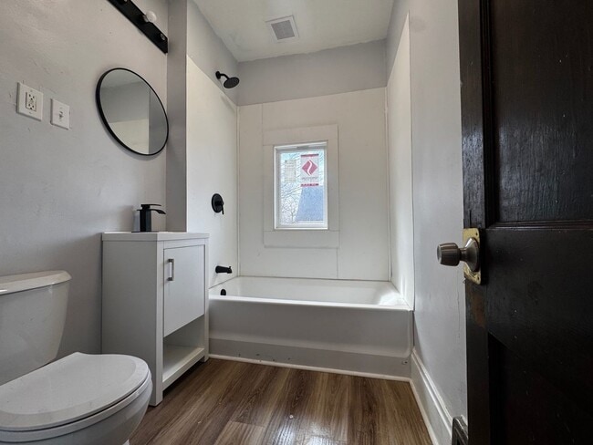 Building Photo - 11702 Tuscora Ave