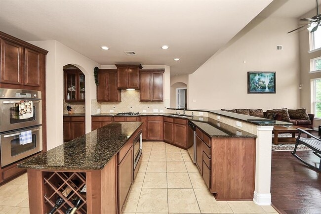 Building Photo - 22719 Shieldhall Ln