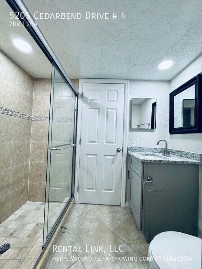 Building Photo - 5205 Cedarbend Dr