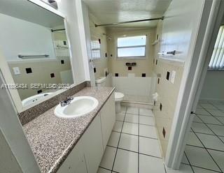 Building Photo - 8320 SW 65th Ave