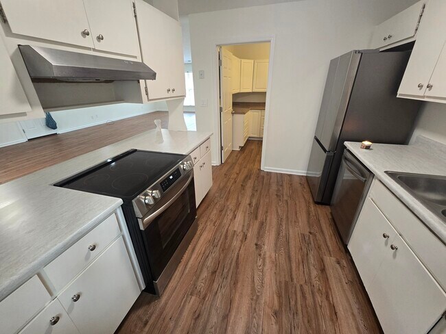 Building Photo - 106 Greenapple Way
