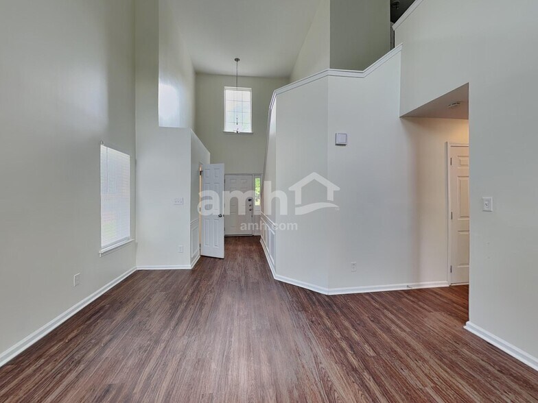 Building Photo - 7628 Nicolette Ct