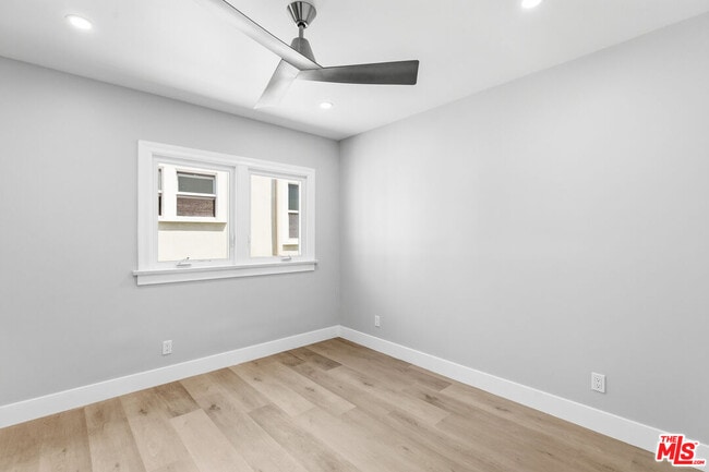 Building Photo - 224 1/2 N New Hampshire Ave