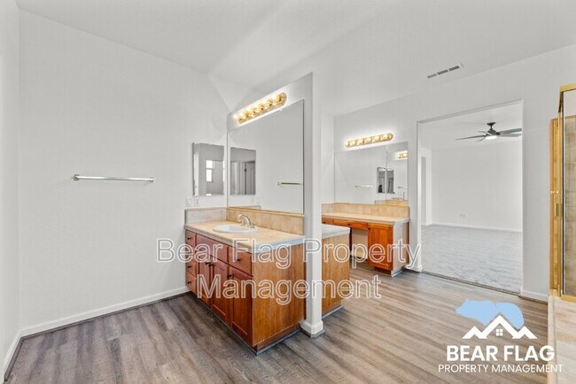 Building Photo - 801 Auburn Woods Ct