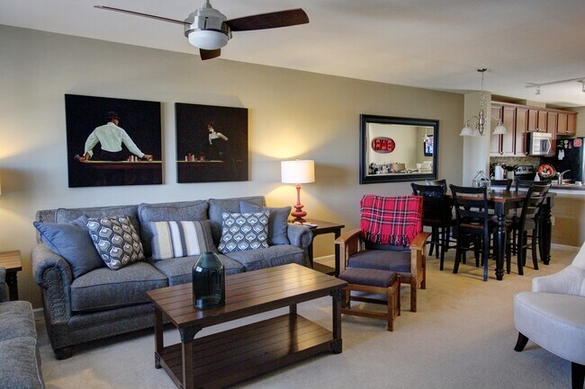 Building Photo - Beautiful 3 Floor Townhouse in Durham's Stratford Lakes Neighborhood!