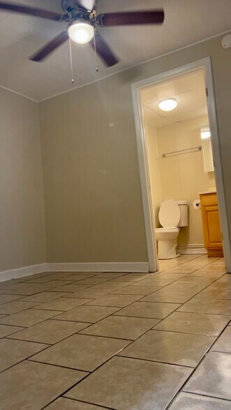 Building Photo - 202 Shepard Ave