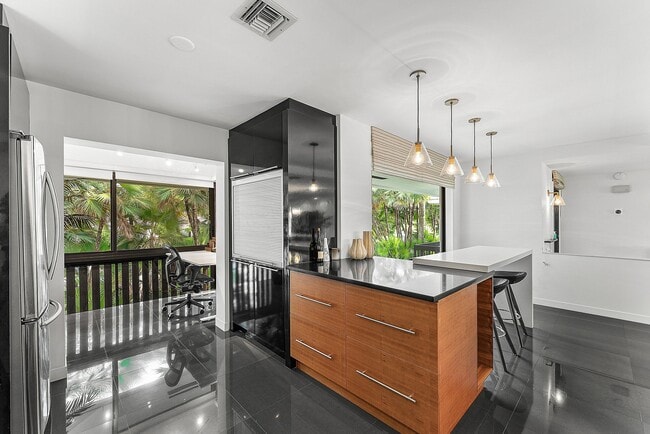 Building Photo - 3804 N Quail Ridge Dr