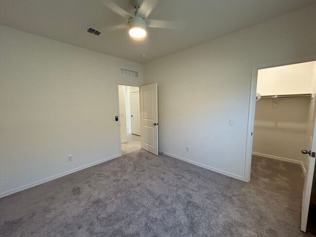 Building Photo - 4 BR, 3 bath, Beautiful Maricopa home in p...