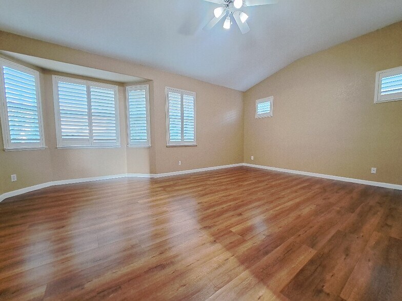 Building Photo - 3012 Bergamo Ct