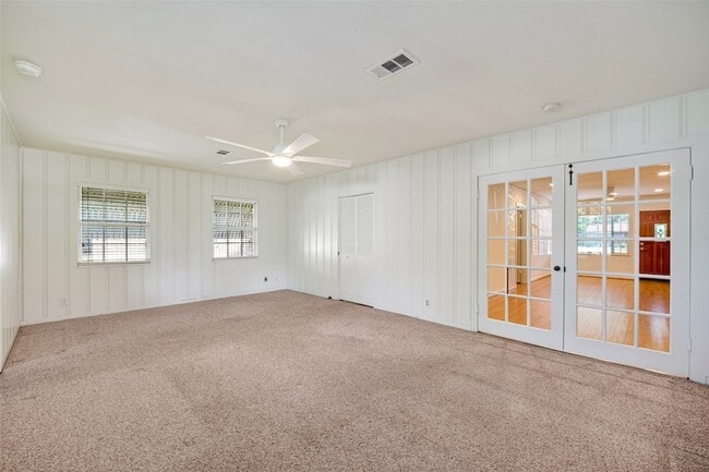 Building Photo - 946 Lamonte Ln