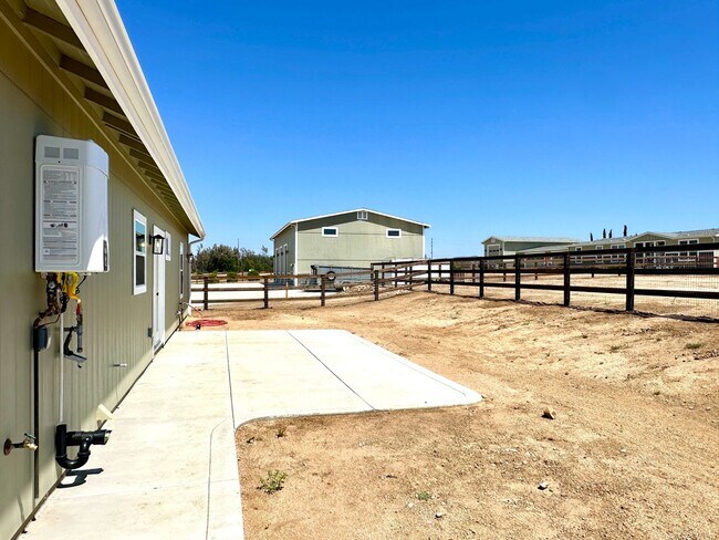 Building Photo - LUXE NEW BUILD ON PROPERTY IN MENIFEE!