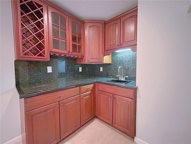 Building Photo - 280 Graystone Way