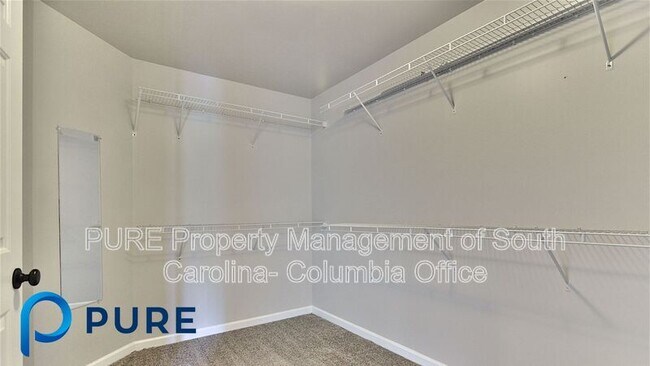 Building Photo - 229 Kenmore Park Dr