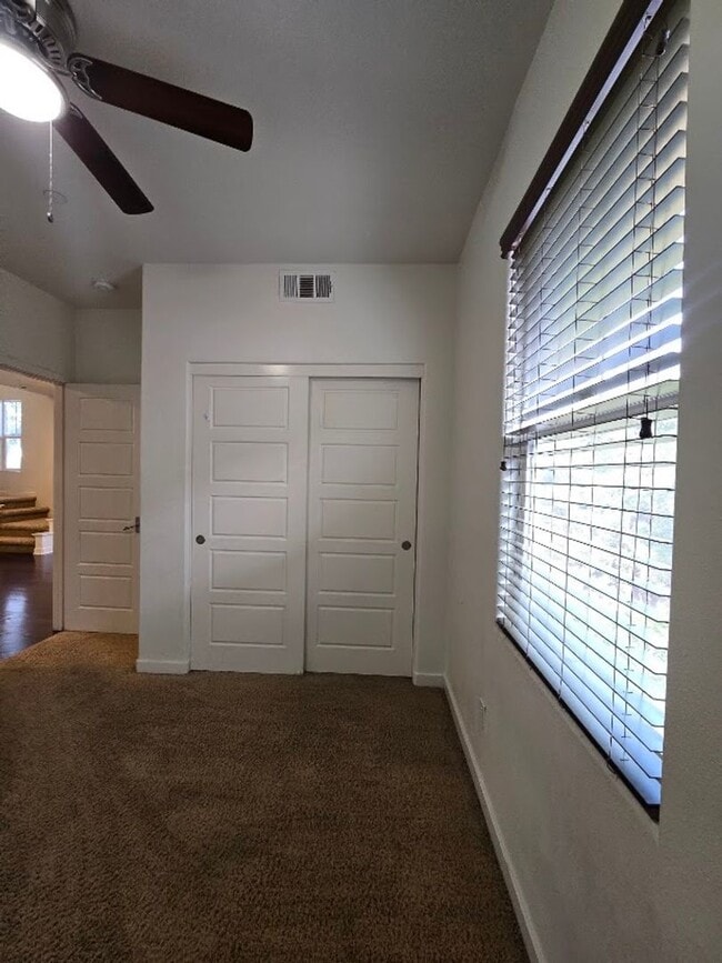 Building Photo - Bright Corner Unit Near Trails with Pool & 2-Car Garage