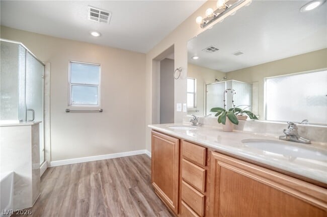 Building Photo - 504 Beckton Park Ave