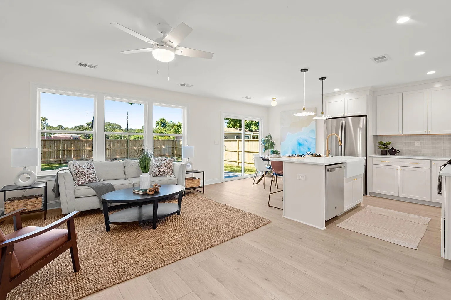 Building Photo - 929 Battery Ave