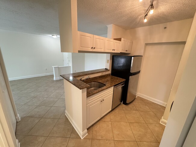 Building Photo - 3306 Tuscany Way