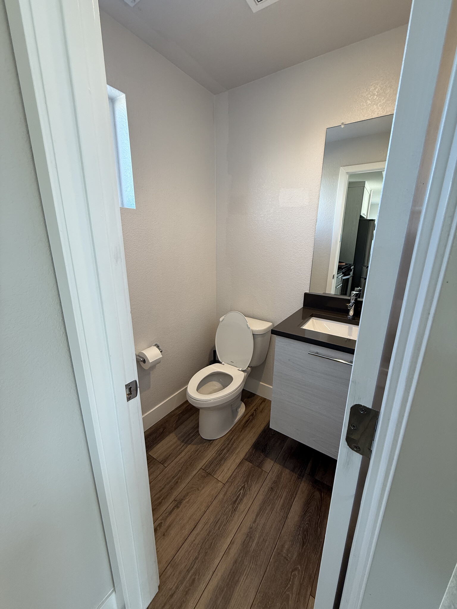 Second Floor Bathroom - 5695 W 11th Pl