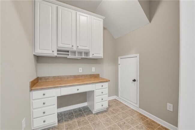 Building Photo - 501 Grove Field Ct NW