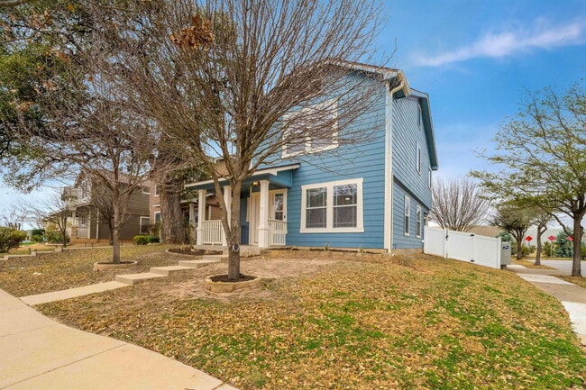 Building Photo - 1600 Big Thicket Dr