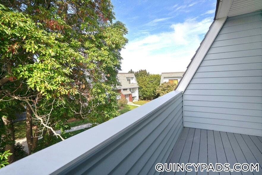 Building Photo - 63 Presidential Dr