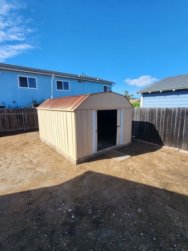 Building Photo - Comfortable 2 Bed, 1 Bath Home in Grover Beach