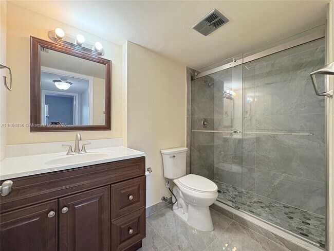 Primary Photo - 10431 N Kendall Dr