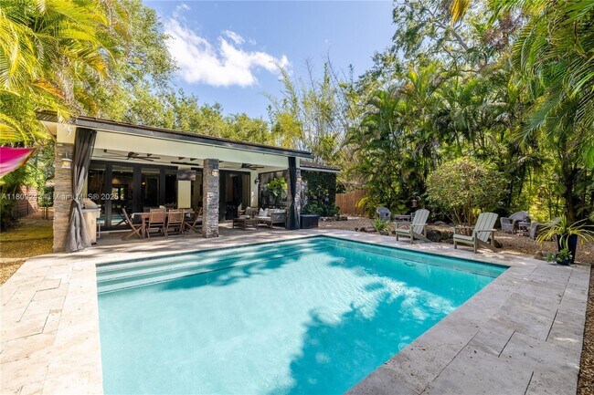 Building Photo - 6870 SW 77th Terrace