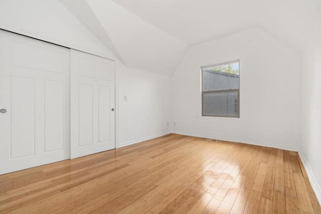 Building Photo - 751 N Garfield Ave