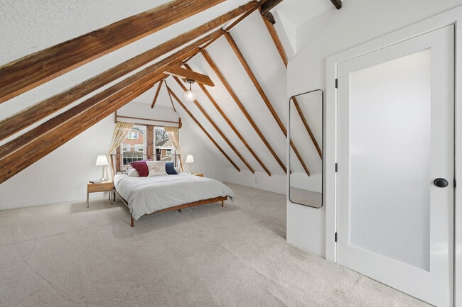 Building Photo - 1424 Macon Ave