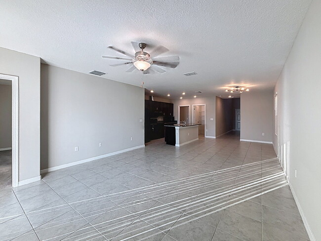 Building Photo - 7517 Samuel Ivy Dr