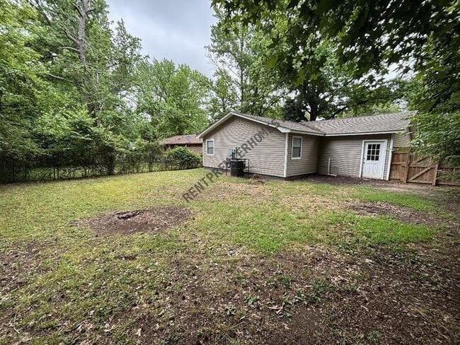 Building Photo - 1301 Liberty Dr