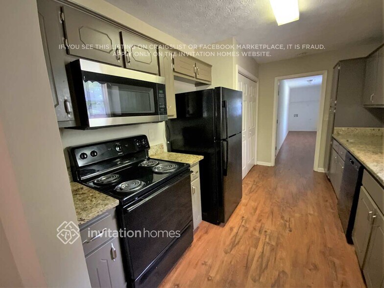 Building Photo - 51 Giles Dr