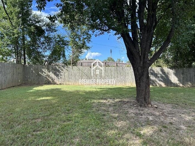 Building Photo - 10554 French Fort Dr