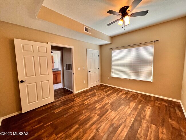 Building Photo - 1500 E Pusch Wilderness Dr
