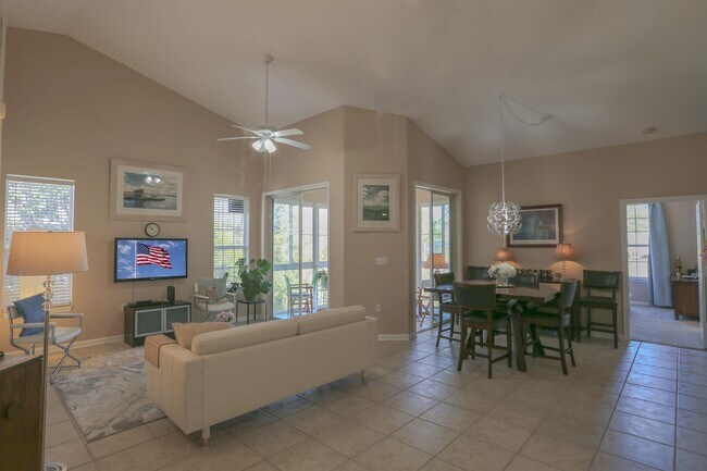 Building Photo - 1401 Carnoustie Ct