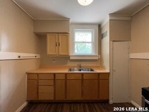 Building Photo - 413 E Courtland Pl