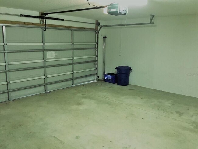 Building Photo - 84 W Waterside Pkwy