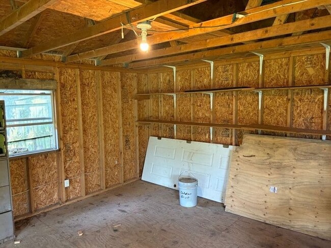 Building Photo - Available Now! Updated 3 Bed 2 Bath in Tyler!