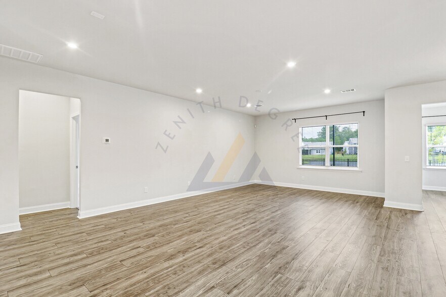 Building Photo - 124 Danner Dr